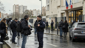 Attentat raciste à Trappes : la garde à vue du suspect suspendue pour une observation psychiatrique de 48 heures, annonce le parquet antiterroriste