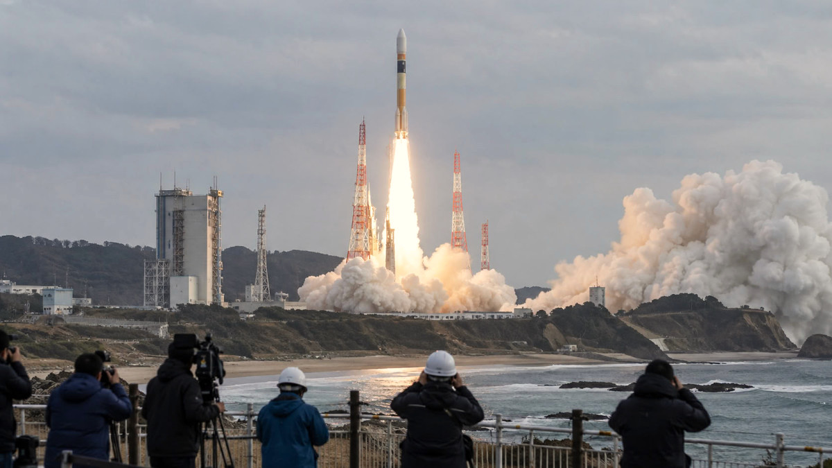 Le Japon lance une fusée pour une mission vers les lunes de Mars