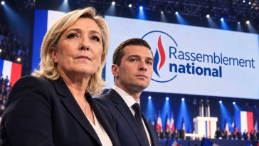 Présidentielle : Jordan Bardella et Marine Le Pen s'expriment lors du premier grand meeting de la campagne